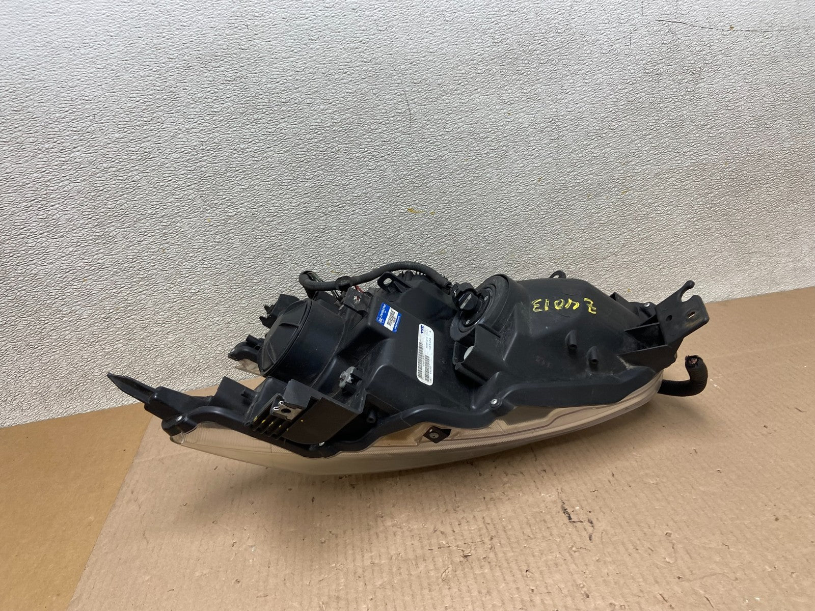2009 - 2014 Nissan Maxima Headlight Right Passenger Xenon HID TYC Z4013 DW6
