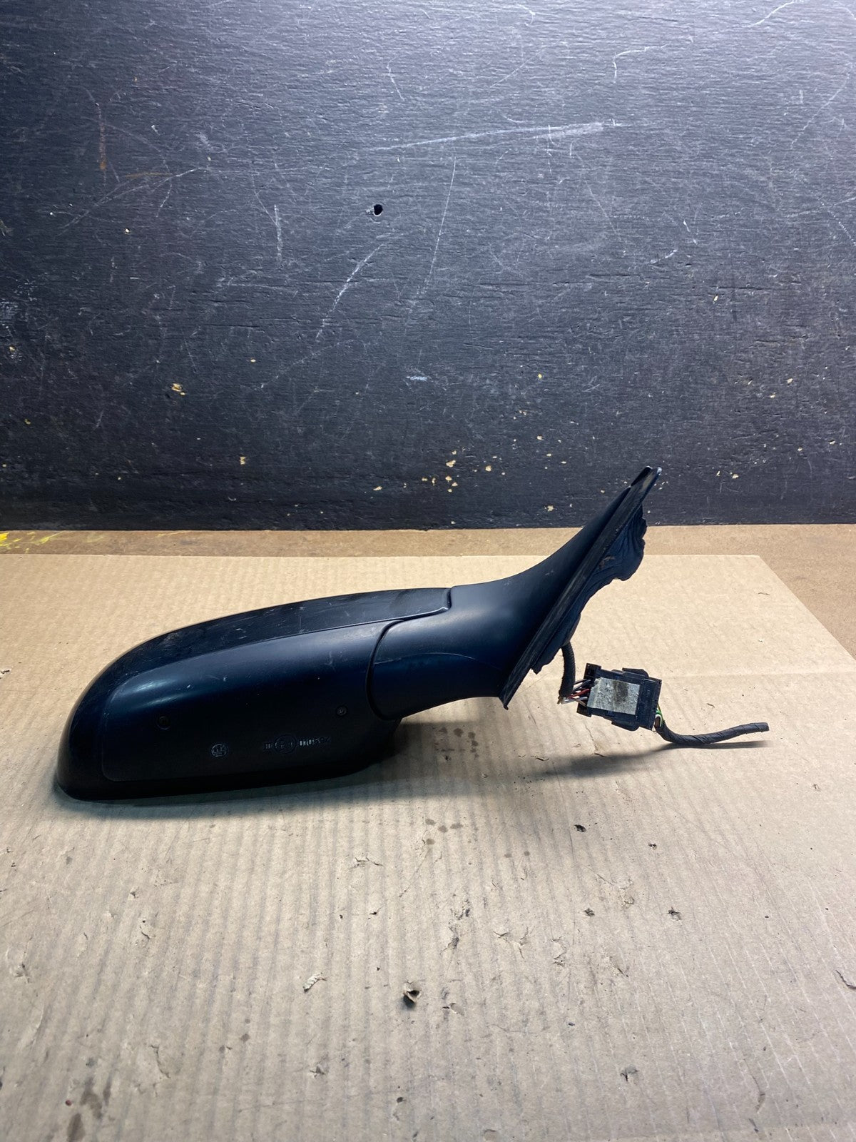 1999 to 2002 Audi A4 Right Passenger RH View Power Door Mirror OEM Z5185 DG3
