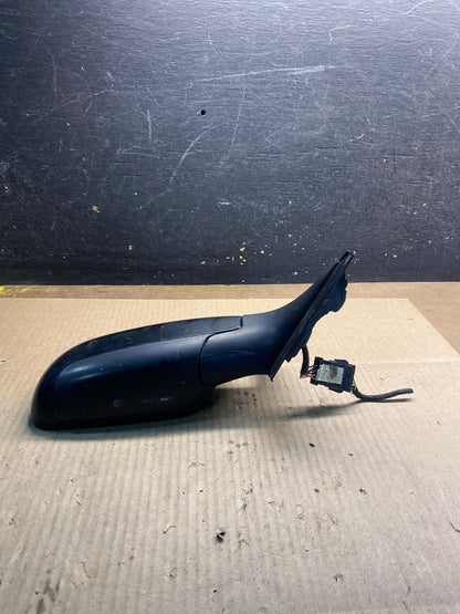 1999 to 2002 Audi A4 Right Passenger RH View Power Door Mirror OEM Z5185 DG3