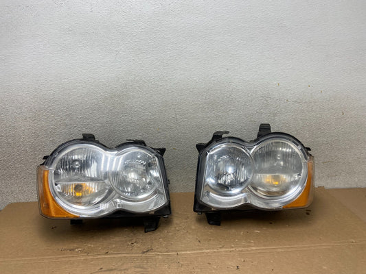 2008-2010 Jeep Grand Cherokee Left+Right Set Halogen Headlights AB4832 DW0