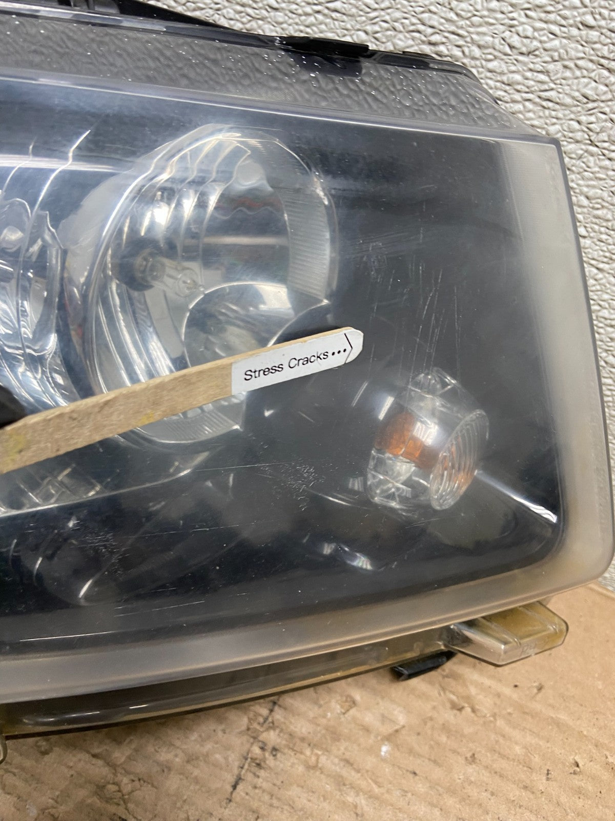 2011-2013 Jeep Grand Cherokee Right Passenger Halogen Headlight AA9571 DW4