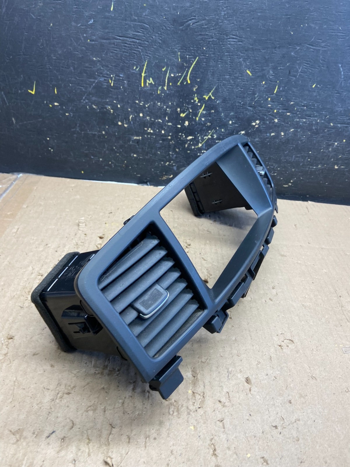 2011 to 2017 Nissan Quest Center Radio Trim Dash Panel Bezel Oem AB5615 DG1