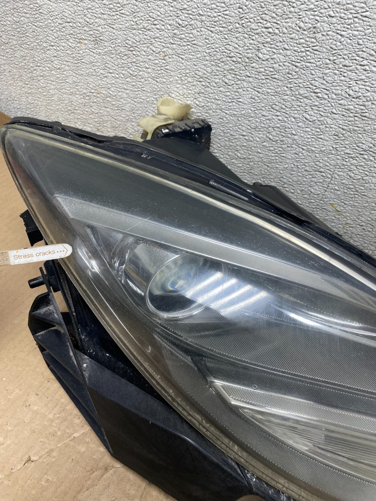 2009 - 2010 Mazda 6 Right Passenger Side Xenon Headlight U2723 DW5