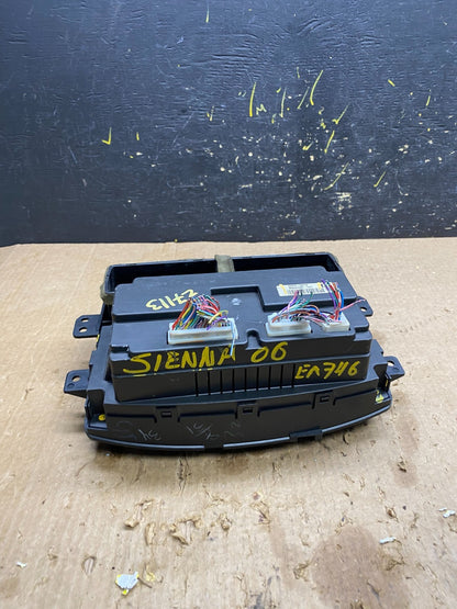 2004-2005 Toyota Sienna A/C Climate Heater Temperature Control Air Vent Z7113 DG4