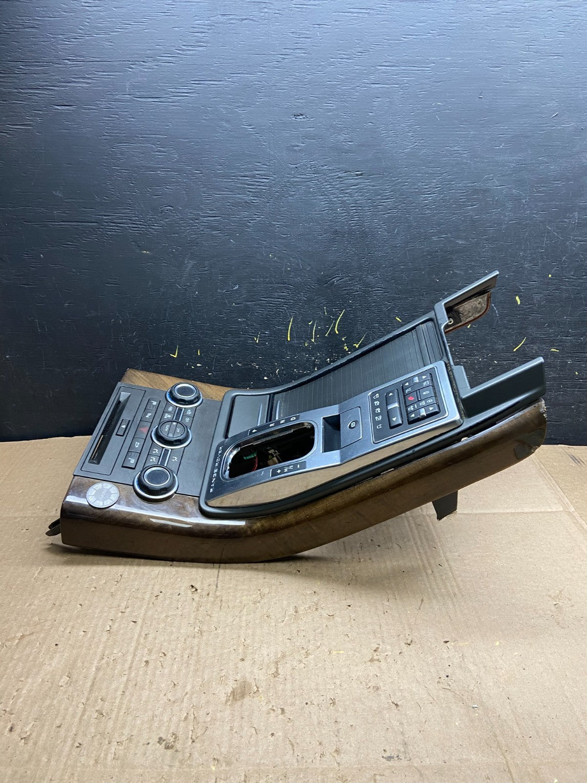 2010-2013 Land Rover Sport Center Climate Console Control Shifter Trim Y5276 DG3