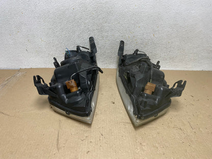 2005 to 2007 Mercury Mariner Left+Right Side Halogen Headlights AH6923 DW8