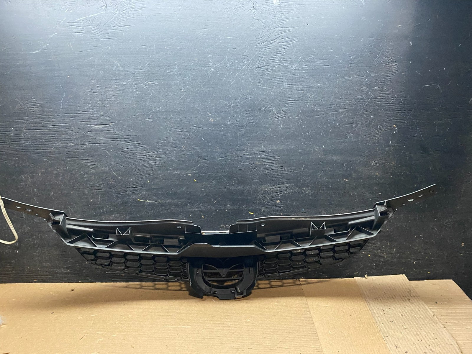 2007 - 2009 Mazda CX9 CX-9 Front Upper Grill Grille Emblem OEM V7002 DG7