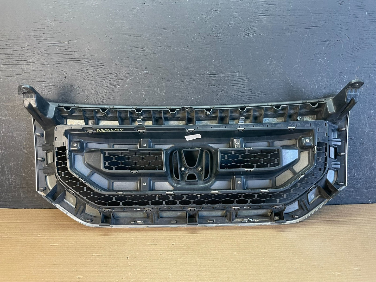 2009 to 2011 Honda Pilot Front Upper Grill Grille AE8657 DW3