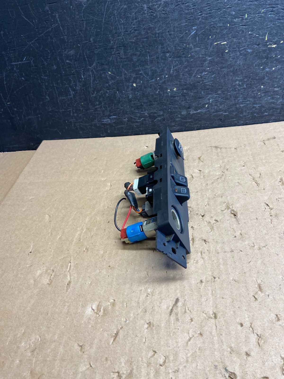 1997 to 2001 Jeep Cherokee XJ Rear Wiper Defrost Fog Light Switch 12v AI3162 PS1