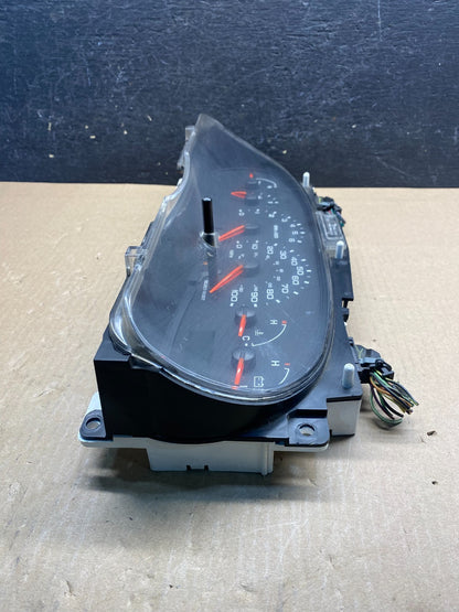 2004 to 2008 Ford E150 E250 Gauge Speedometer Cluster AG18312