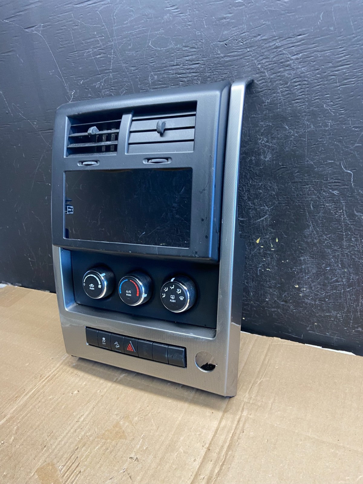 2008 to 2012 Jeep Liberty Dash Climate Temperature Control Radio Bezel AD7254 DG1