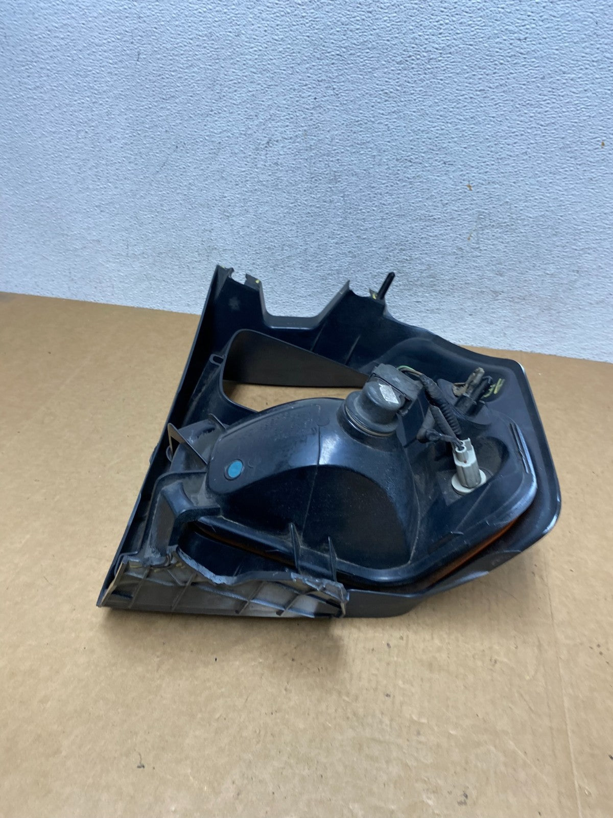 2008-2017 Ford E150 E250 E350 Van Left Side Headlight Bezel Trim AE3006 DW10