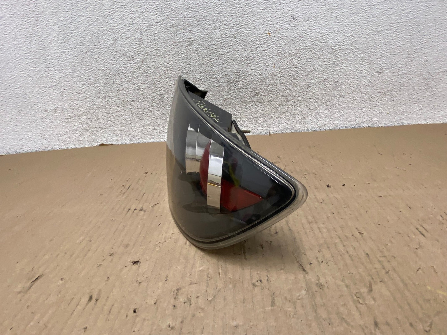 2004 2005 Mazda 3 Right Passenger RH Side Tail Light AG7993 LK2