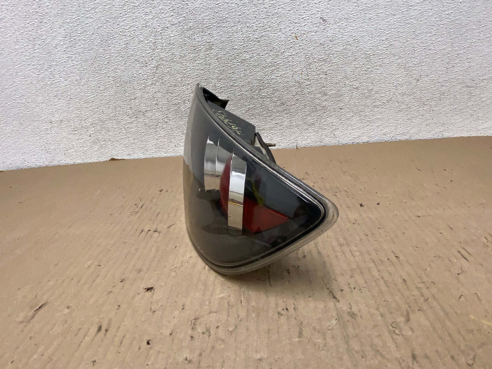 2004 2005 Mazda 3 Right Passenger RH Side Tail Light AG7993 LK2