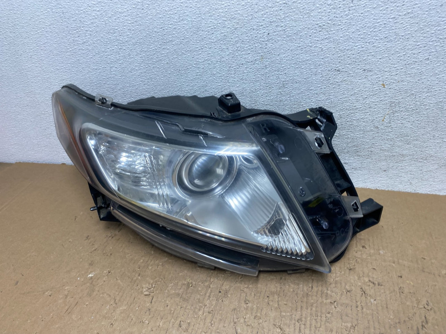 2010-2019 Lincoln Mkt Right Passenger Rh Side Headlight Xenon Hid AD8818 DW1