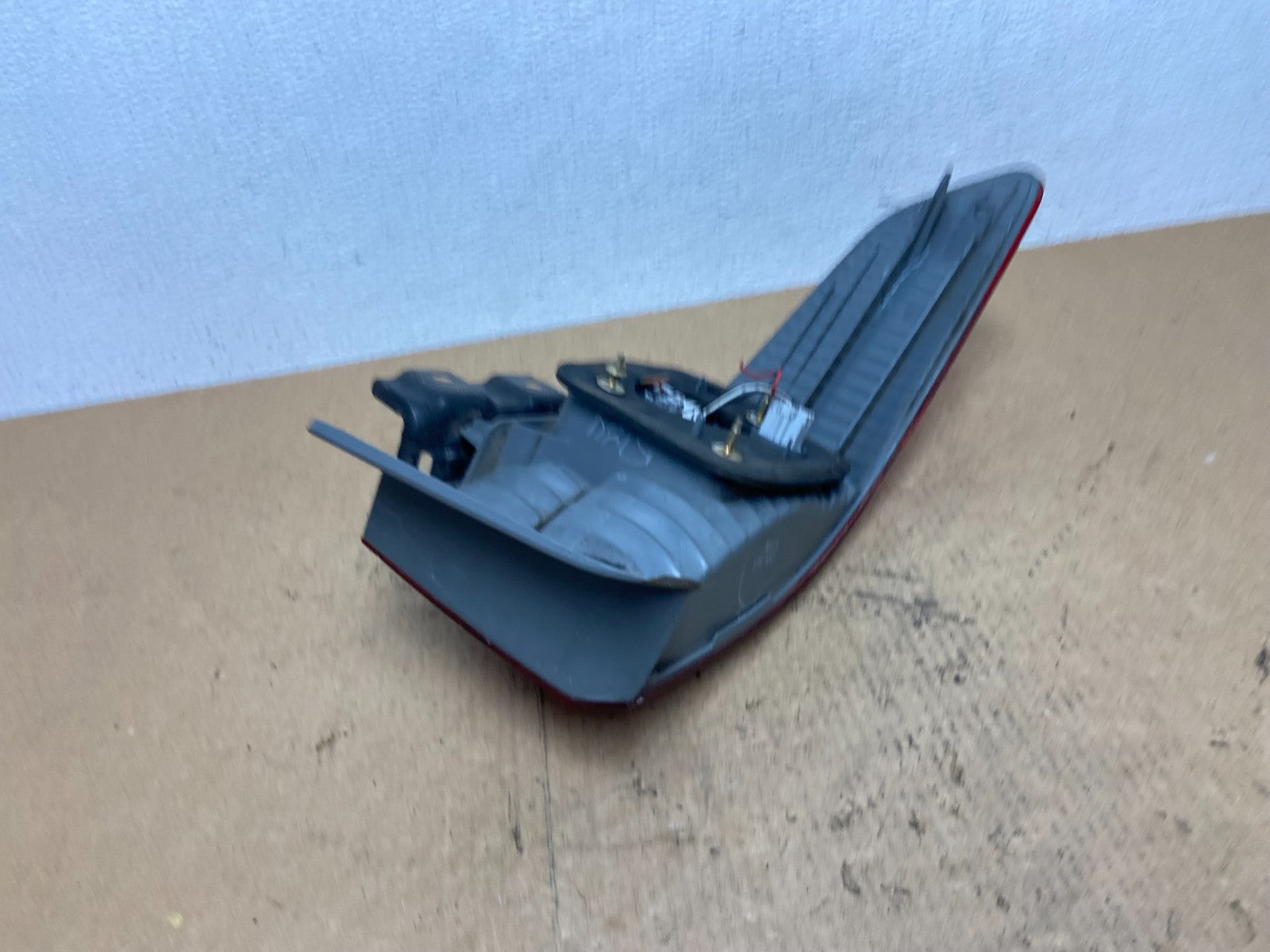 2005 Honda Accord Right Passenger Rh Side Tail Light Oem AC3235 DW3