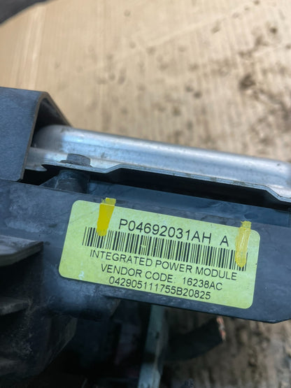 2005 2007 Dodge Charger  Fuse Box Body Control Module BCM X9839  DG7
