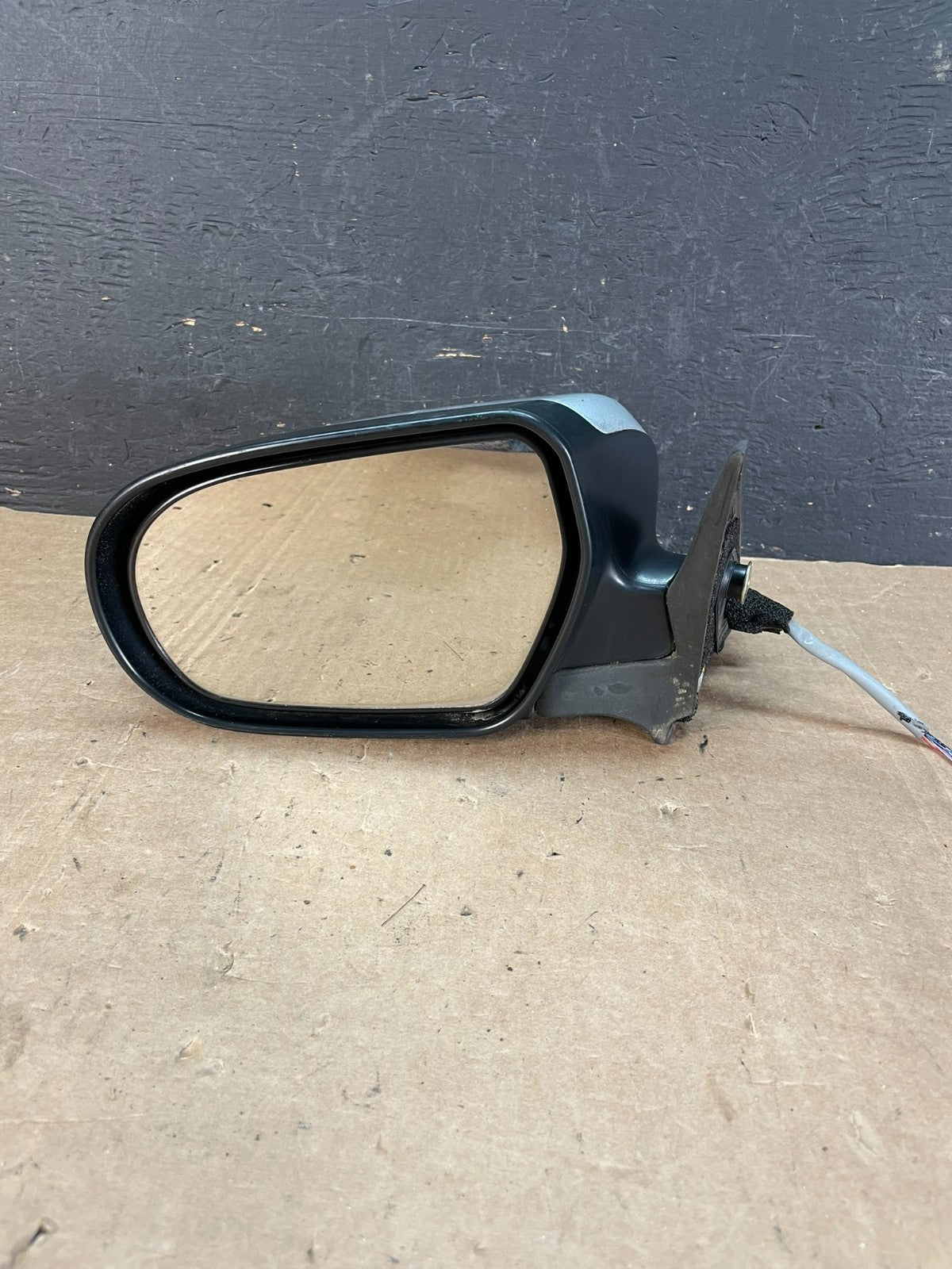 2005-2009 Subaru Legacy Outback Left Driver Door Mirror AE8550 DW8