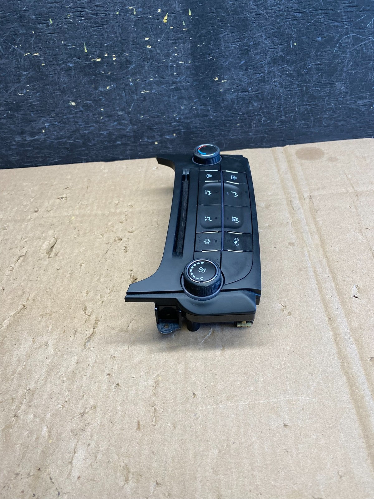 2014 to 2016 Chevrolet Malibu AC Heat Temperature Climate Control AJ1620 DG1