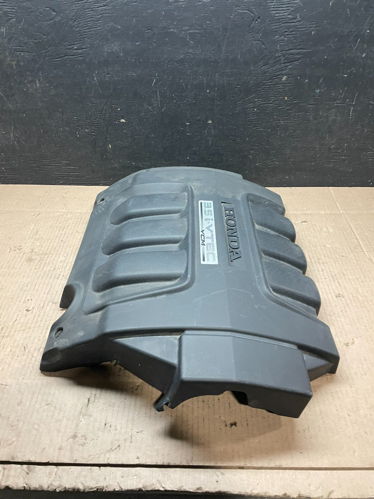 2005 to 2007 Honda Odyssey Black Engine Cover OEM J6936 DG3