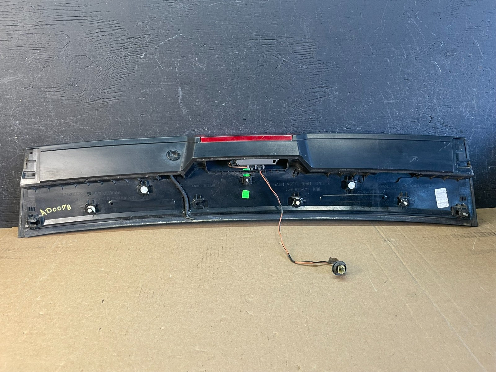 2011 to 2017 Honda Odyssey Rear Trunk Spoiler Gate AD0078 DG5