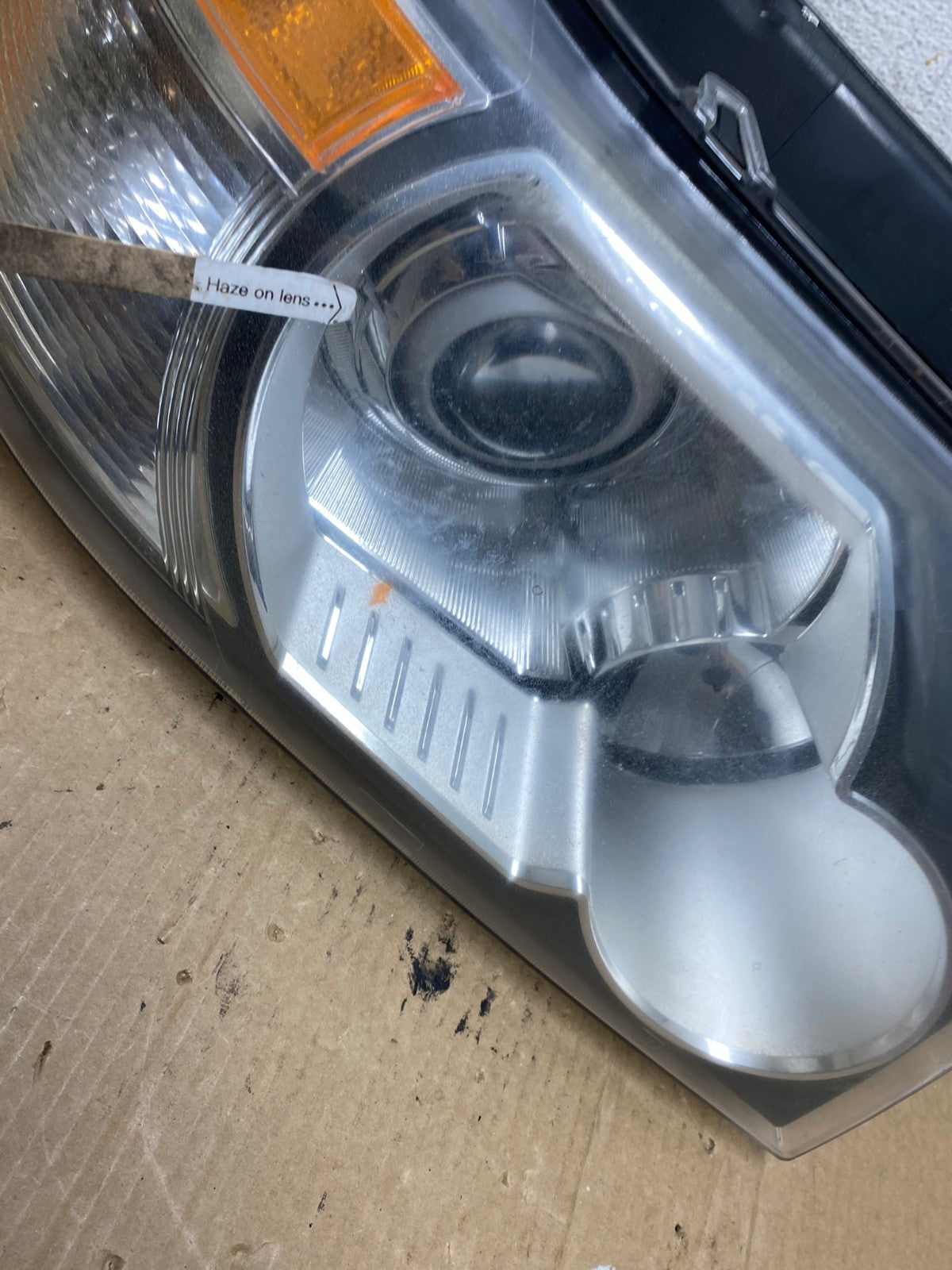 2008-2012 Land Rover LR2 Right Passenger RH Side Xenon Headlight AG2035 LK5