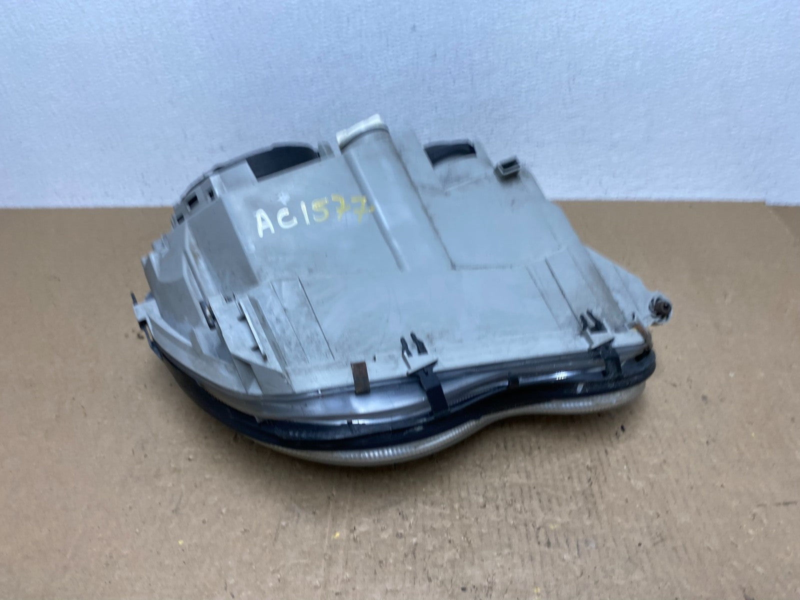 2005 to 2007 Mercedes-Benz C-Class Left Driver LH Side Headlight OEM AC1577 DW7
