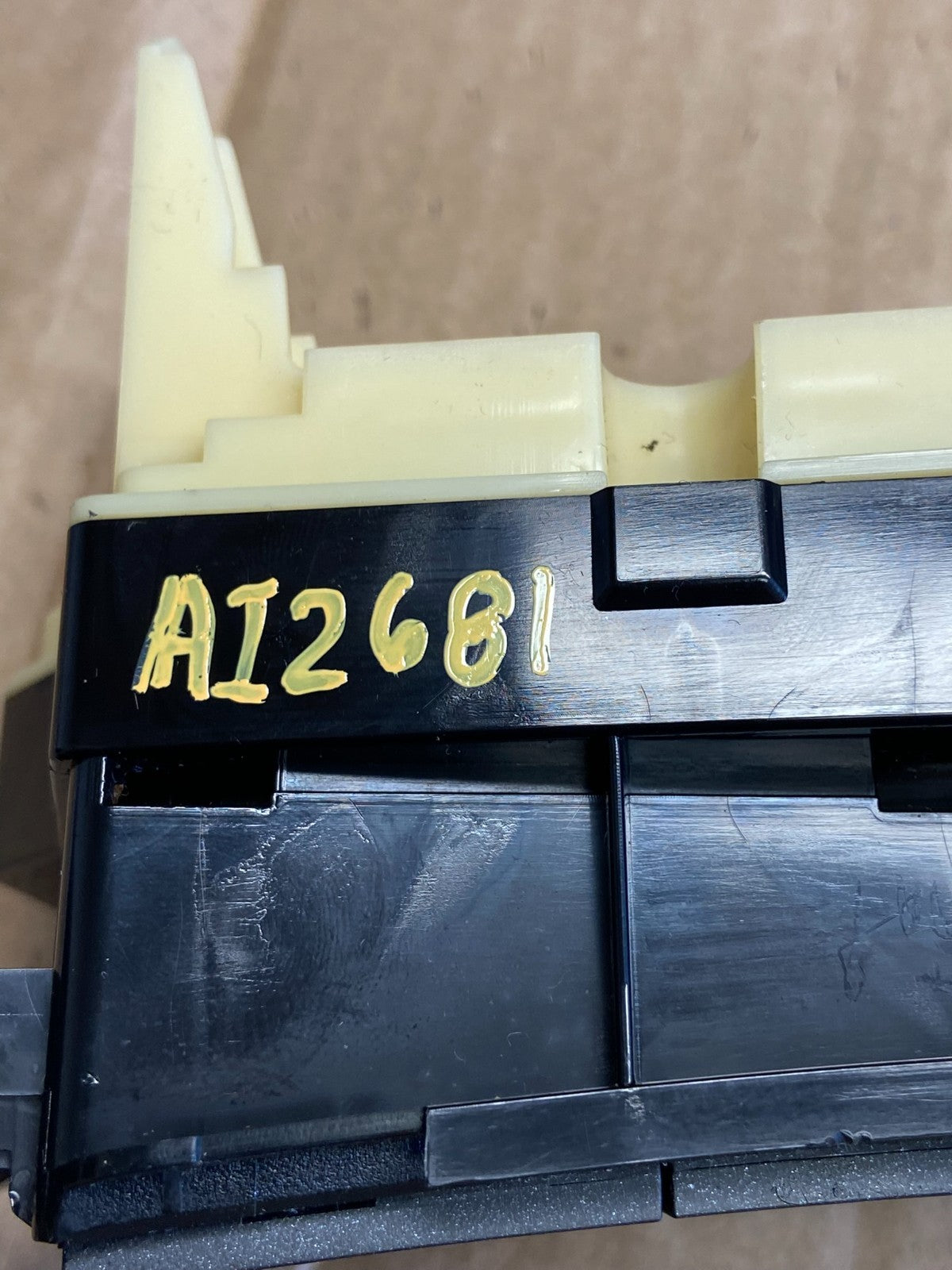 2010 to 2015 Toyota Prius A/C Heater Climate Control Unit Switch ai2681 DG5