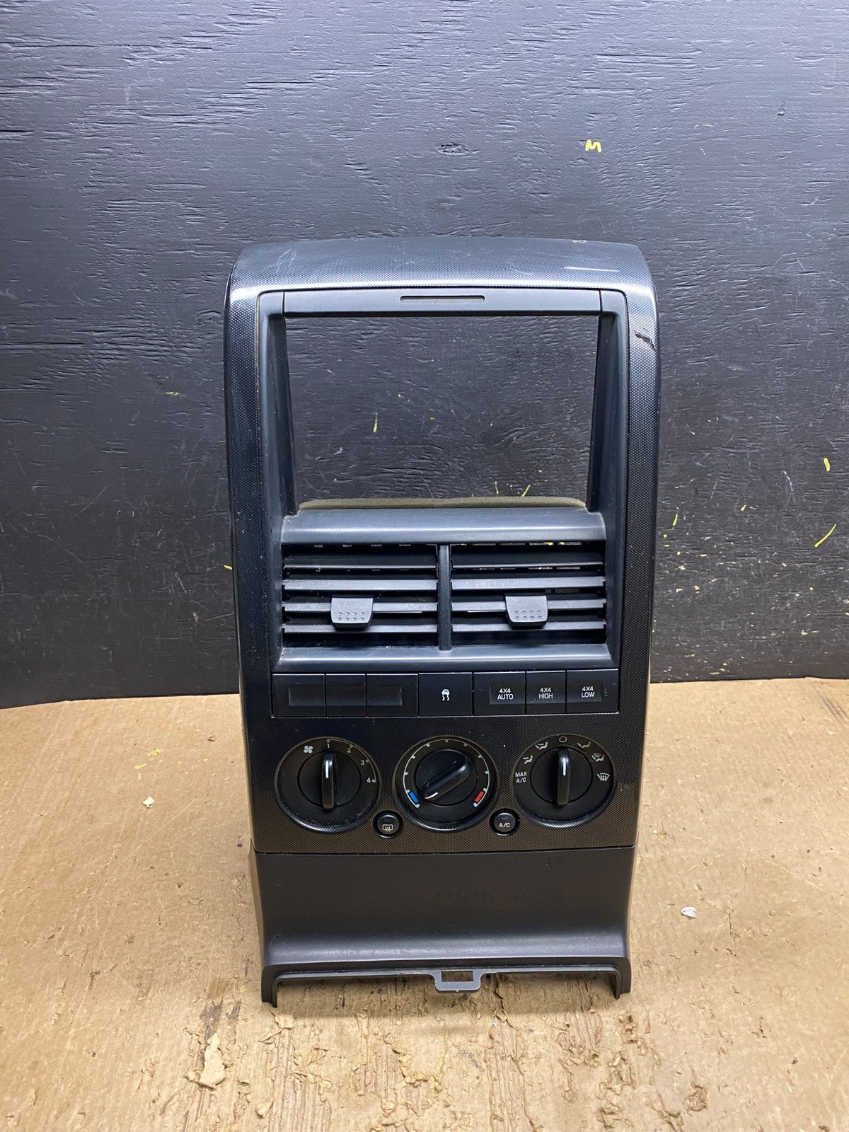 2006 - 2010 Ford Explorer Radio Heater Climate A/C Control Bezel  Trim aa0001 DG0