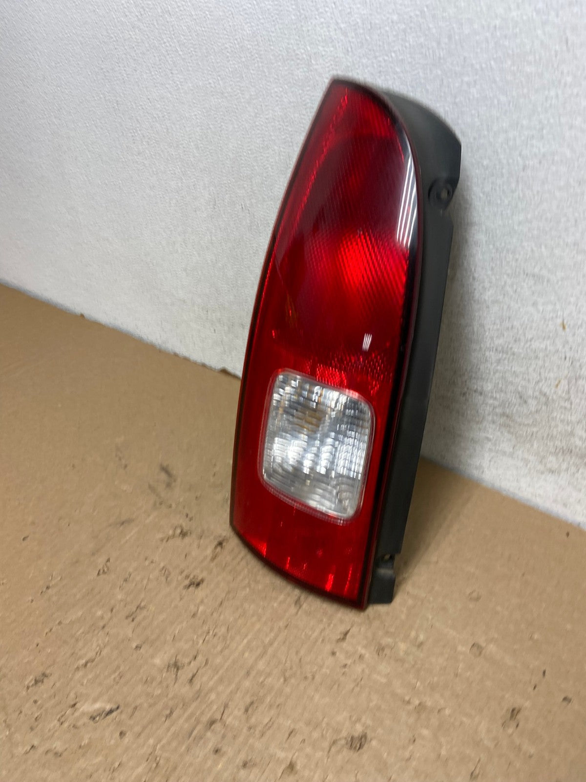 2001 to 2002 Nissan Quest Driver Left LH Side Tail Light AF8128 LK1