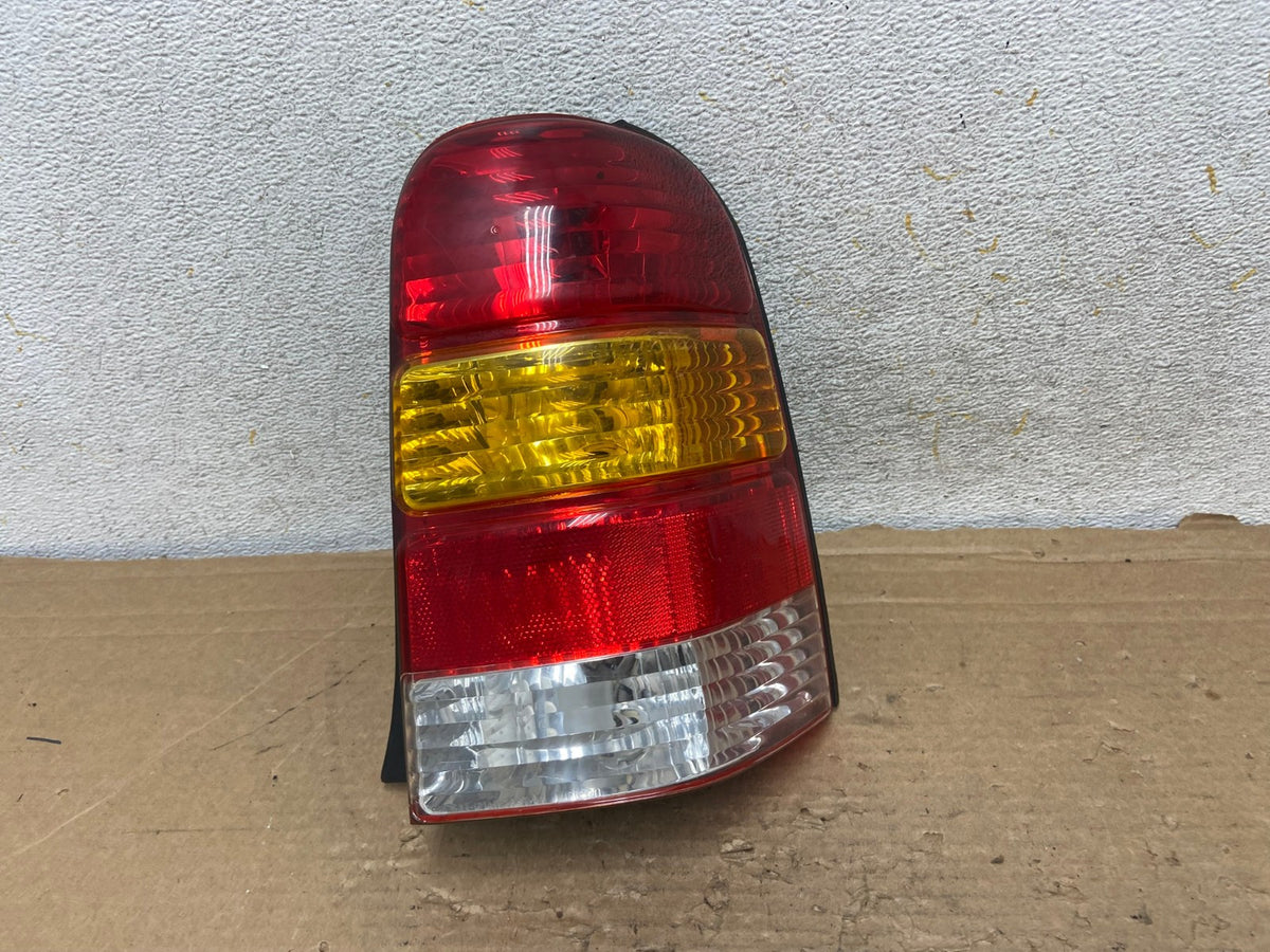 2001 to 2007 Ford Escape Right Passenger RH Side Tail Light AH9204 LK0