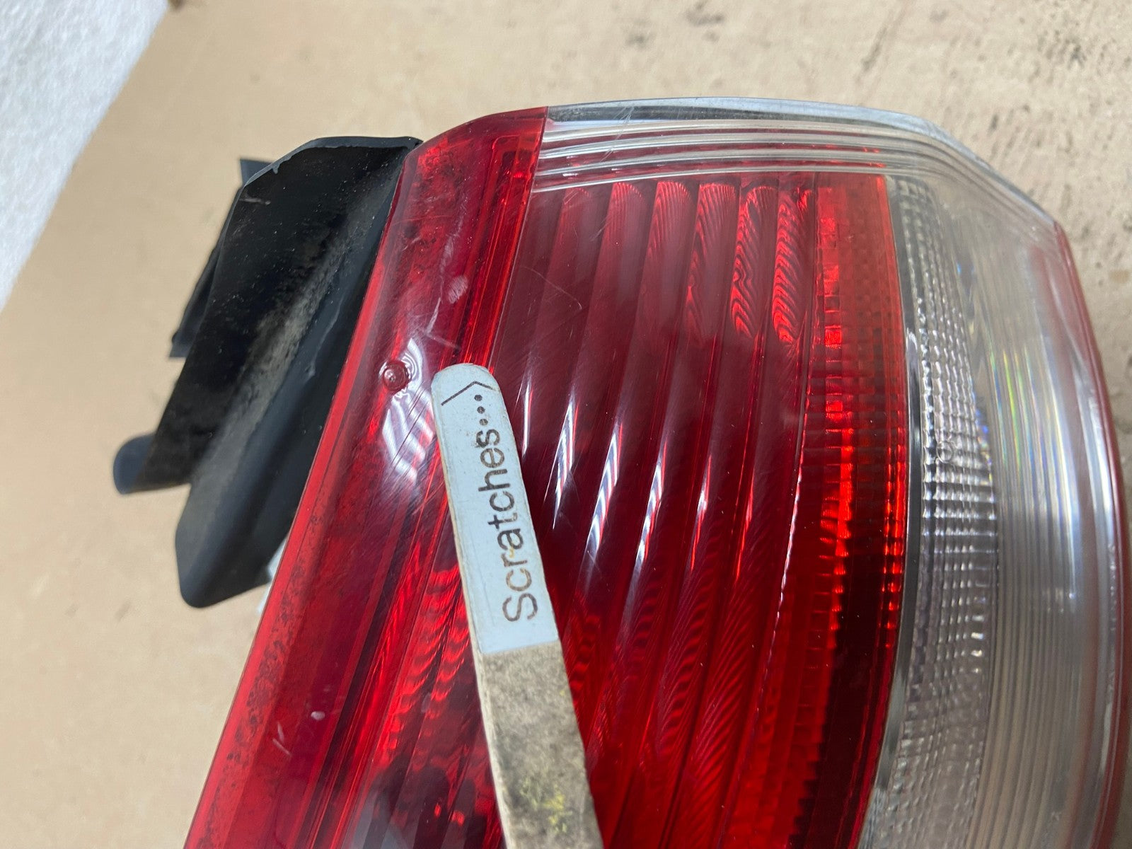 2013 to 2016 Ford Escape Left Driver LH Side Tail Light AF4949 LK3