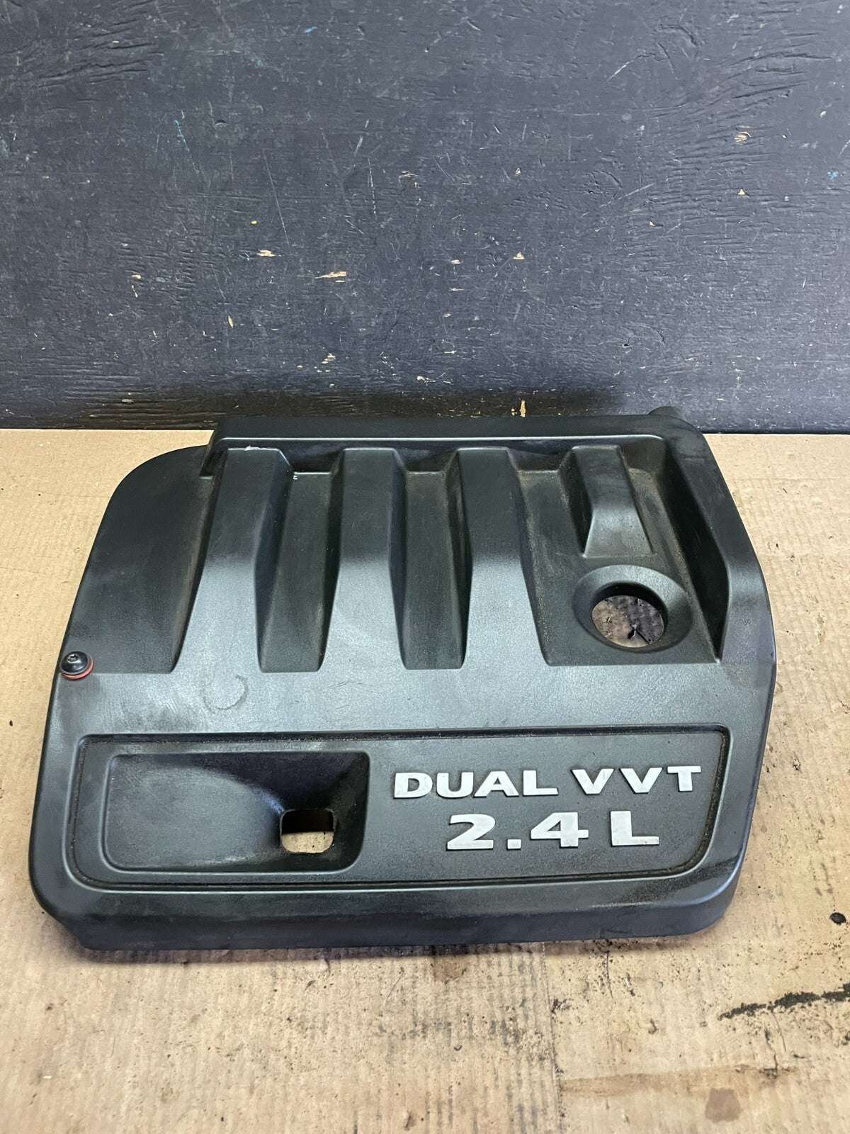 2012 to 2014 Chrysler 200 Engine Cover Top Lid Cover M8837 DG0