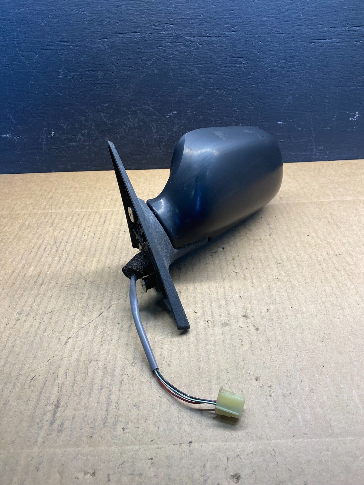 2003 to 2005 Subaru Forester Left Driver LH View Power Door Mirror AC2854 DW1