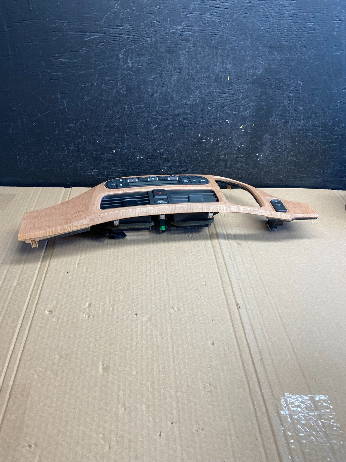 2005 to 2010 Honda Odyssey Radio Climate Control Dash Trim Bezel AF6125 DG3