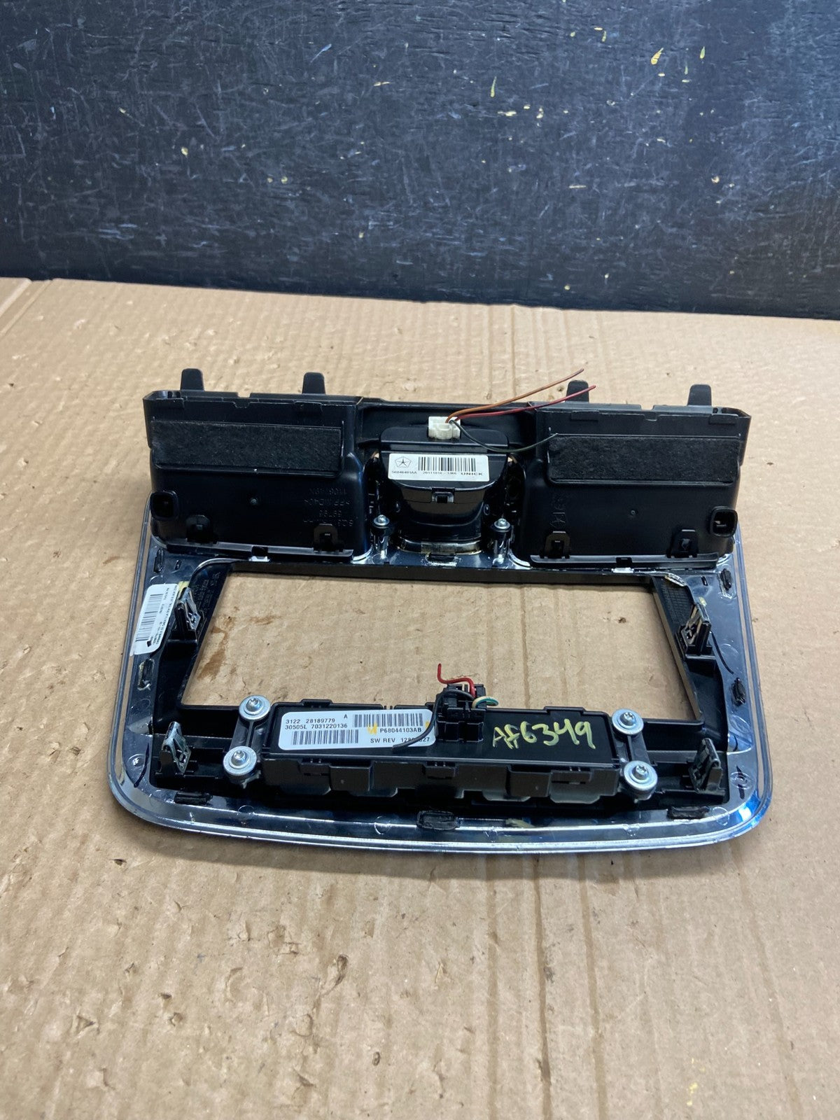 2011-2014 Chrysler 200 Dash Radio Bezel Trim Clock Hazard Bezel af6349 DG4