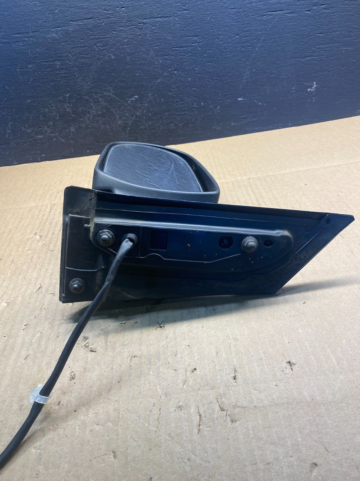 2000 - 2006 Mazda MPV Left Driver LH Side View Door Mirror AC2540 DG4