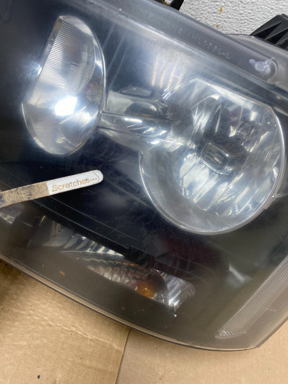 2007 to 2013 Chevrolet Suburban Tahoe Left+Right Set Headlights AI1274 DW4
