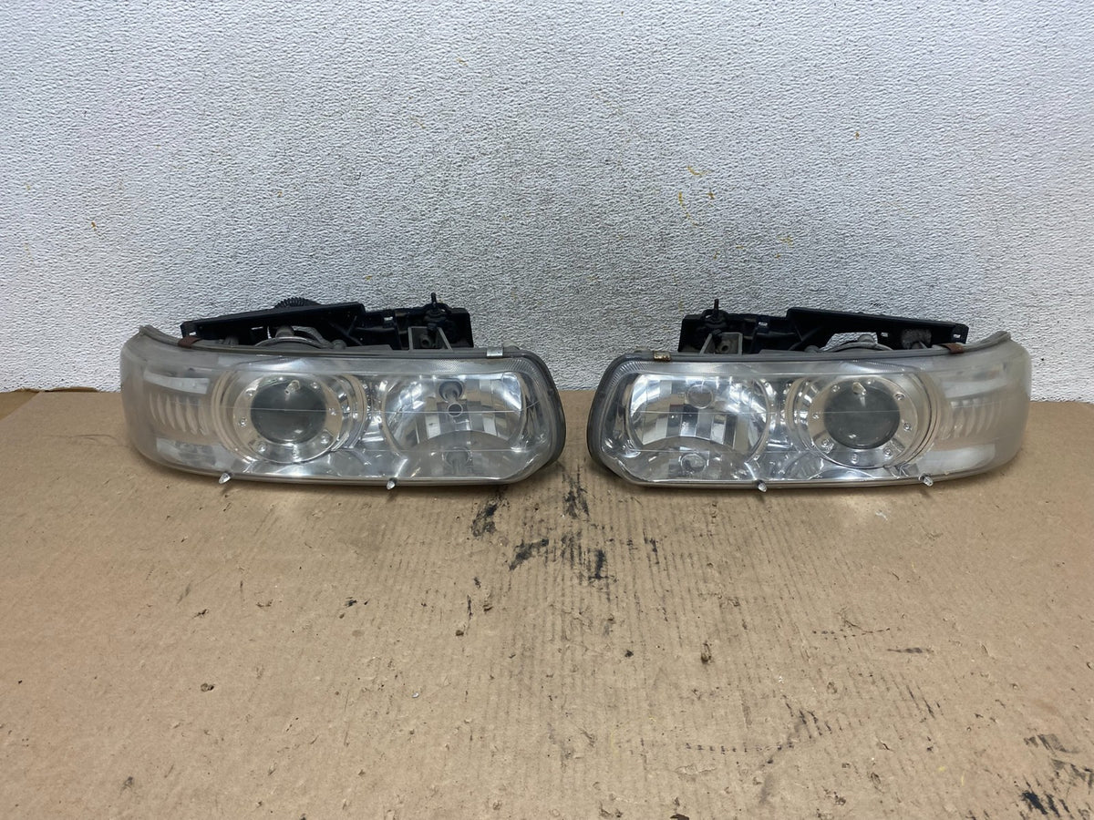 2000 to 2006 Chevrolet Tahoe LS LT Left+Right Set Side Headlights AH1095 PS0