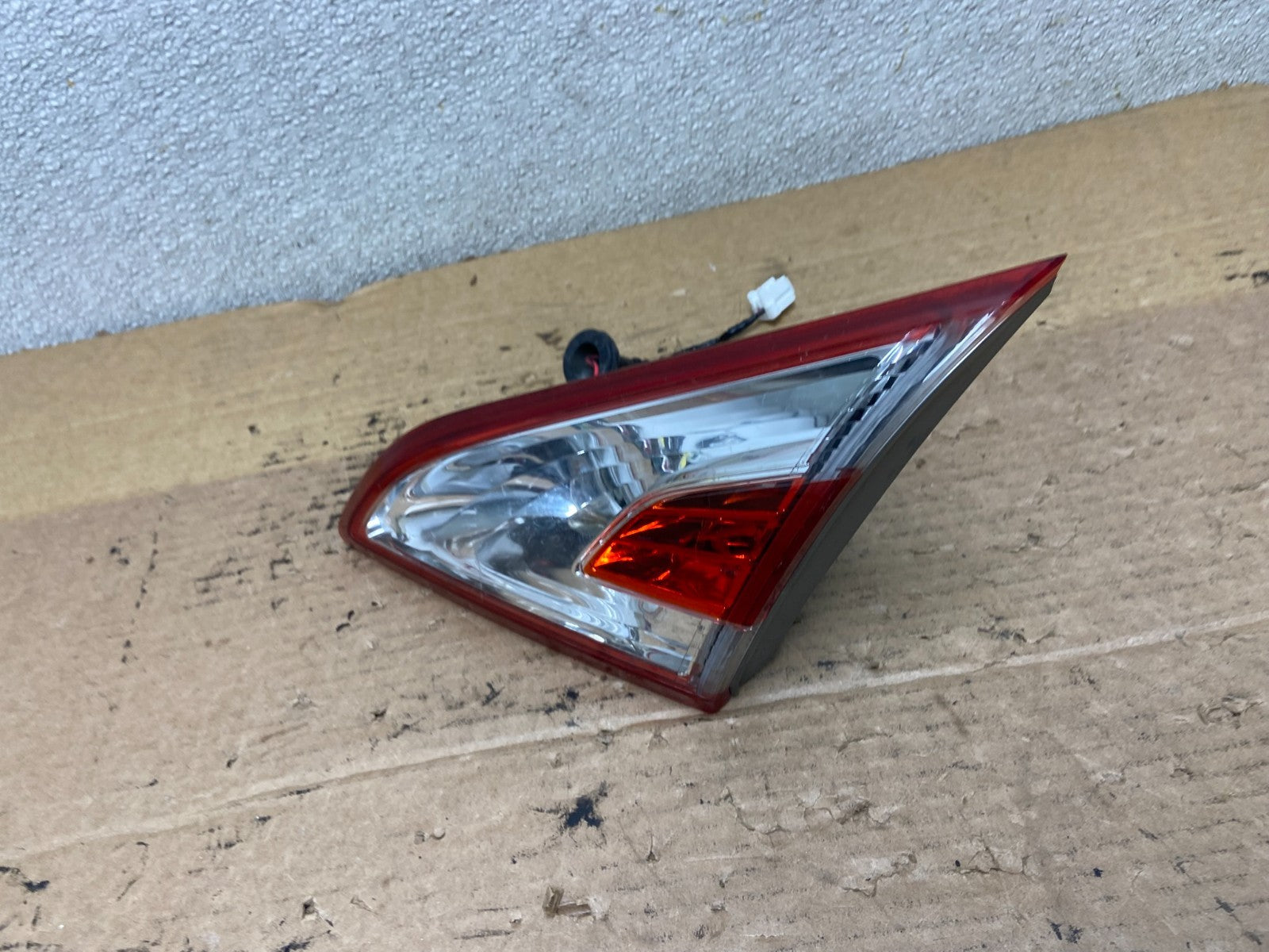2011-2014 Nissan Murano Right Passenger RH Side Inner Tail Light Oem AB3377 LK1