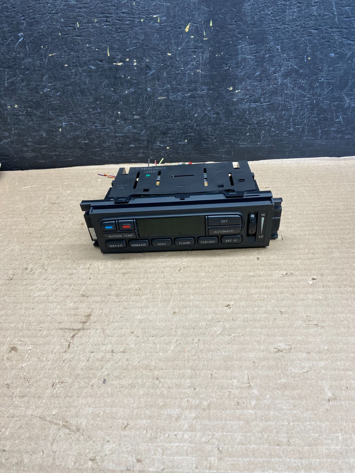 2003 to 2011 Ford Crown Victoria Marquis A/C Heater Climate Control AH3586 DG0