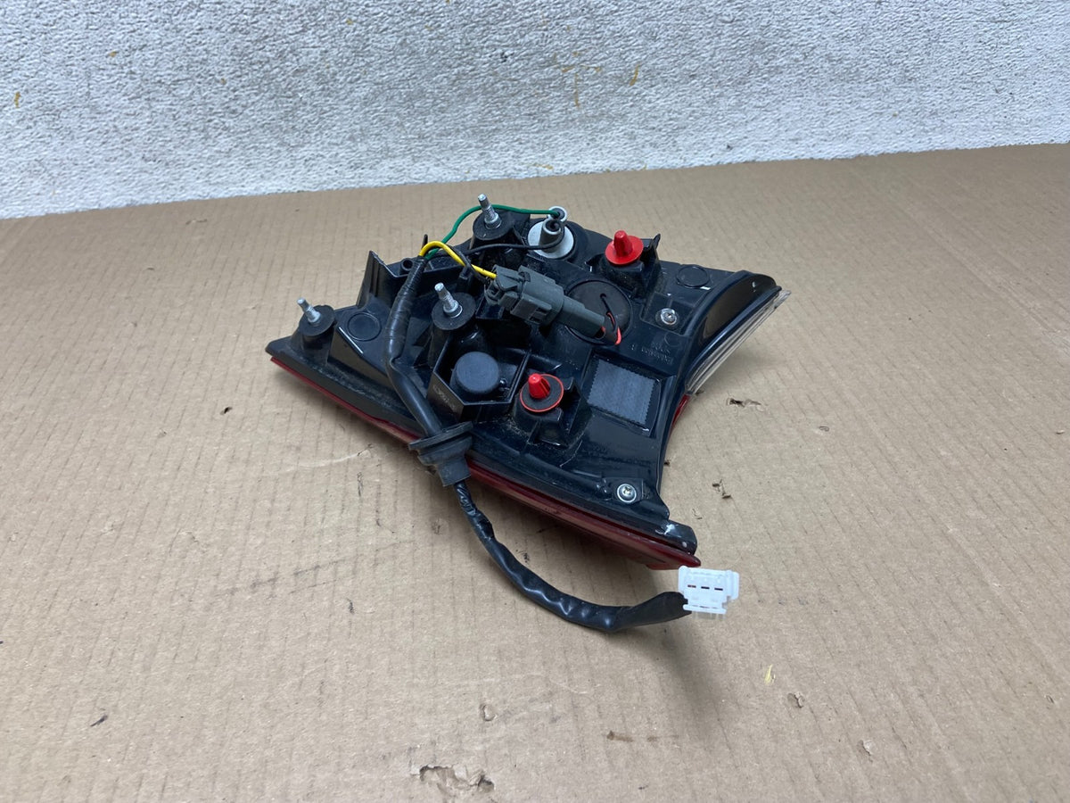 2017 - 2020 Nissan Rogue Inner Right Passenger RH Side Tail Light AI9457 LK6