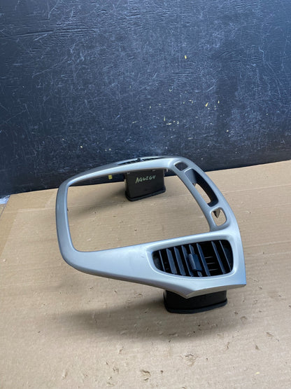 2001-2007 Toyota Highlander Radio Climate Dash Trim Bezel Air Vent ag6264 DG2