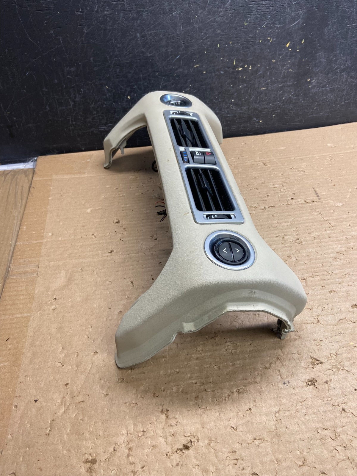 2010 2011 2012 Land Rover Range Rover Center Dash Air Vent Trim ag8556 DG2