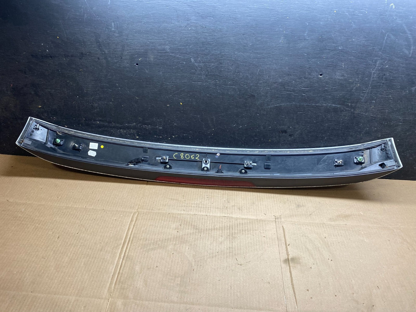 2007 to 2009 Audi Q7 Rear Tailgate Spoiler W/ 3RD Third Brake Light OEM C8062 DG6