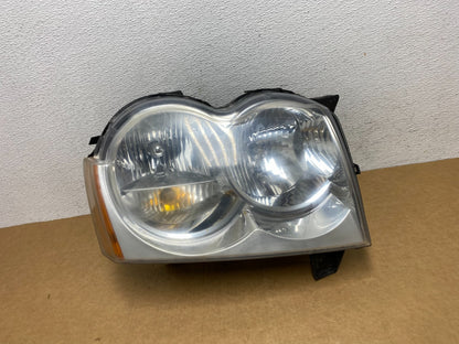 2005-2007 Jeep Grand Cherokee Right Passenger RH Halogen Headlight AD4460 DW0