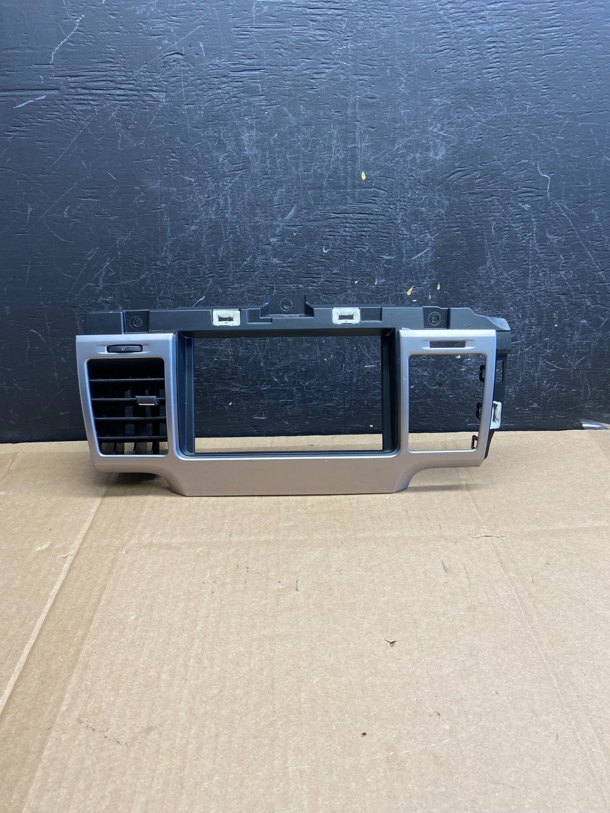 2010 - 2012 Lincoln MKZ Center Dash Gps Radio Bezel Panel Air Vent ad2082 DG0