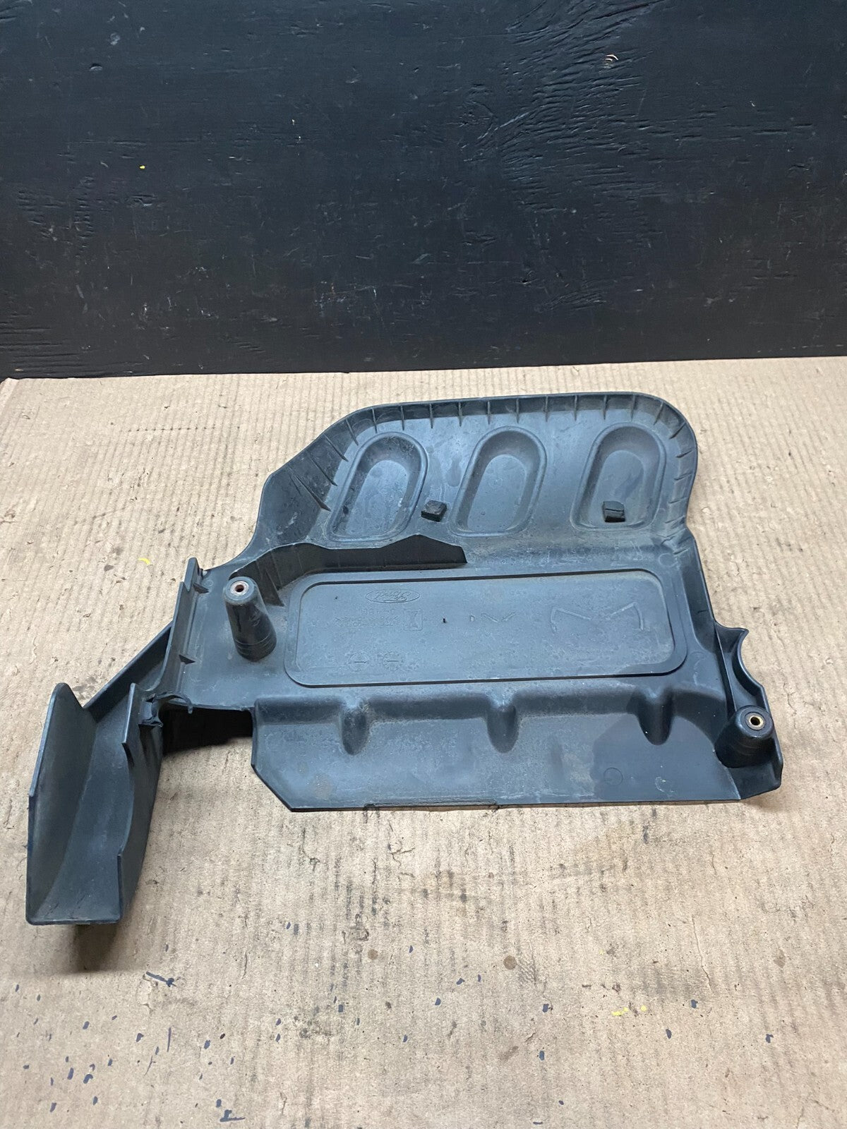 2008 Mazda Tribute  DOHC 24 VALVE Engine Shield Top Cover E48305