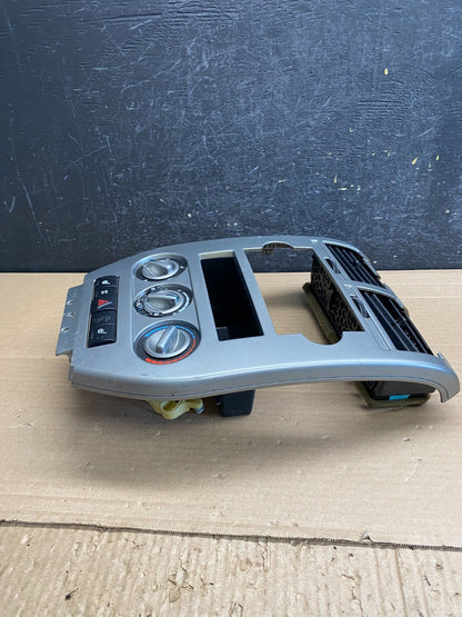 2007 to 2009 Dodge Caliber Dash Radio Center Bezel Climate Dash AG0077 DG2