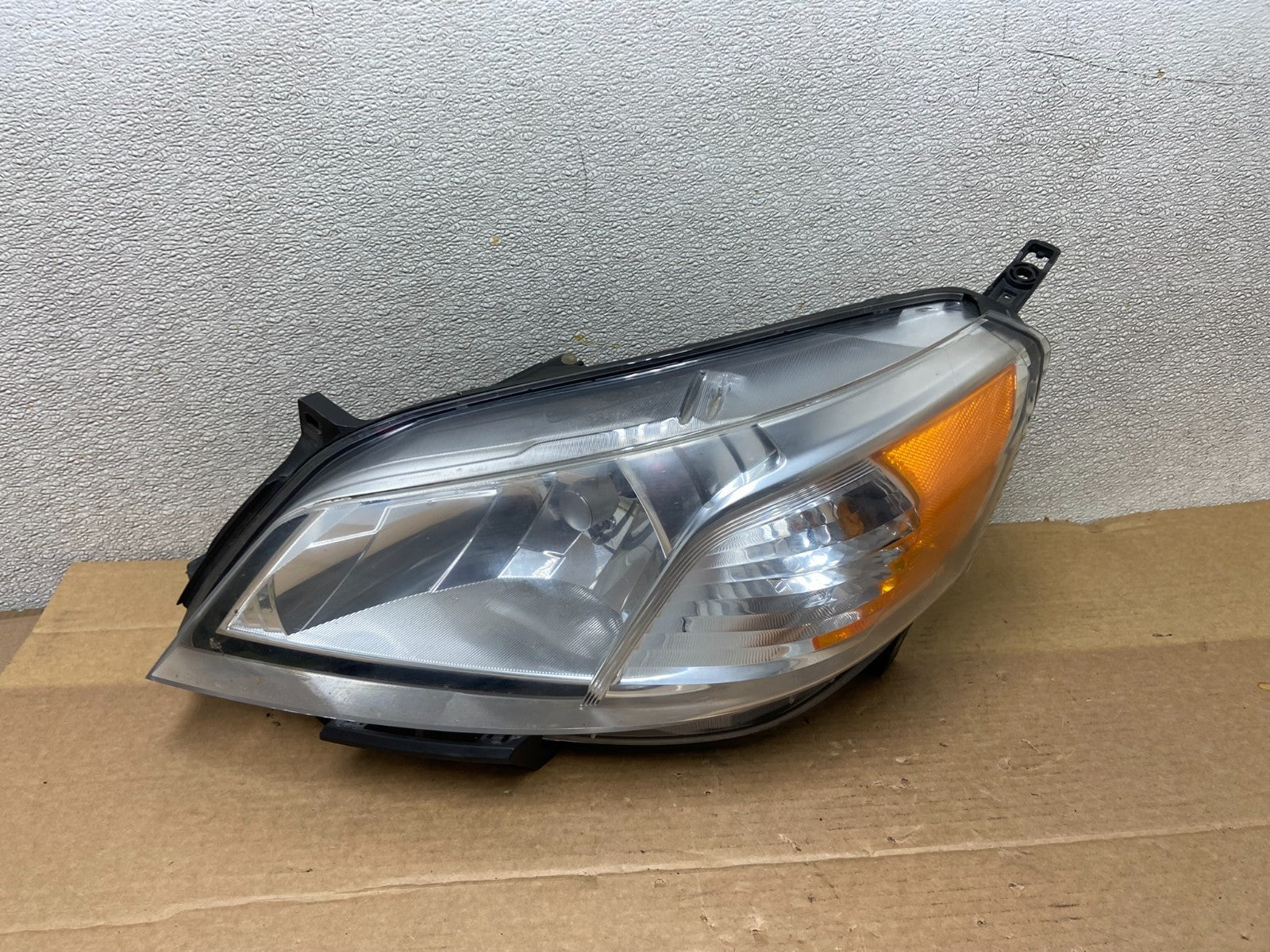 2013 to 2017 Nissan NV200 Left Driver LH Halogen Headlight AB5084 DW0
